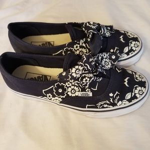 Vans Authentic Knotted Floral Bandana